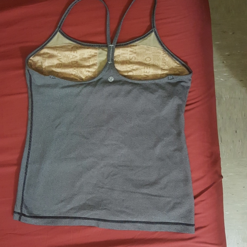 Lululemon top with built in bra